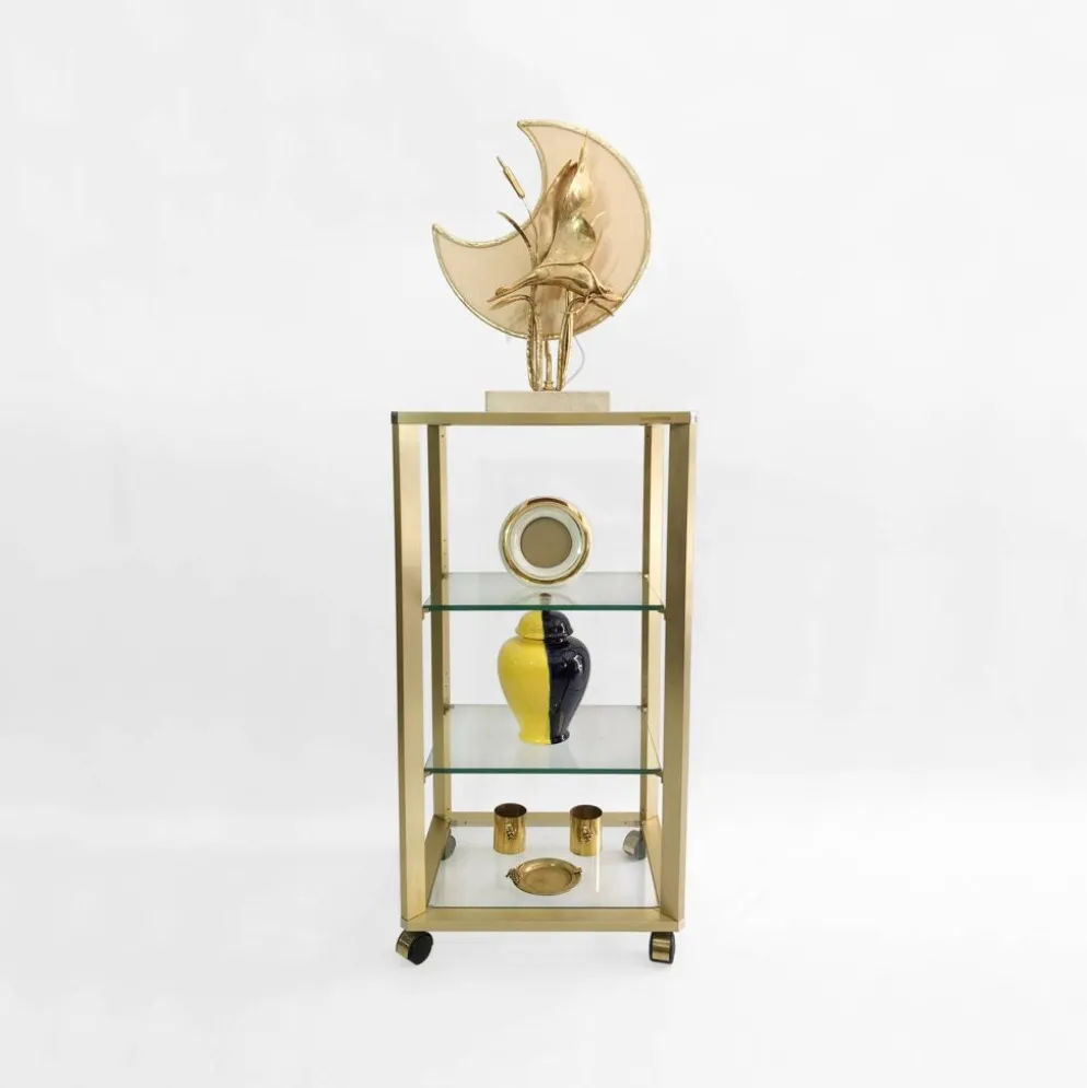 Pierre Vandel Étagère dorée sur roulettes Années 1970 Mid Century Hollywood Regency Shelving