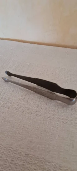 Pince à sucre