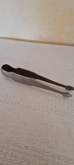 Pince à sucre