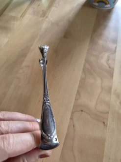 Pince à sucre de la maison Christofle art nouveau