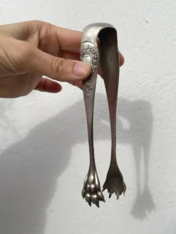 Pince à sucre en métal argenté