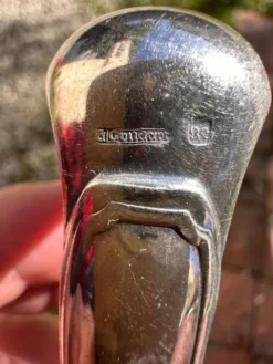 Pince à sucre vintage en métal argenté par Gundart – Décor à filets