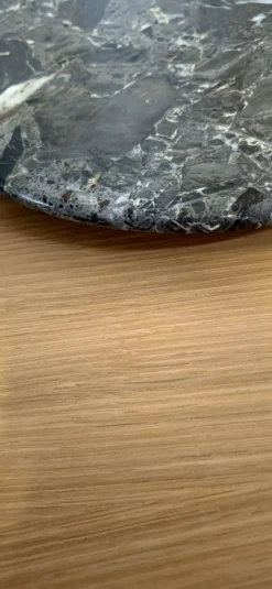 Plaque en marbre gris