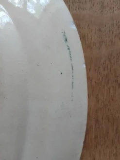 Plat ancien en terre de fer Choisy le Roi