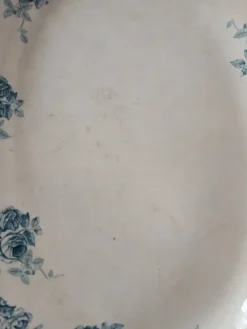 Plat ancien en terre de fer Choisy le Roi