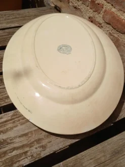 Plat ancien en terre de fer Choisy le Roi