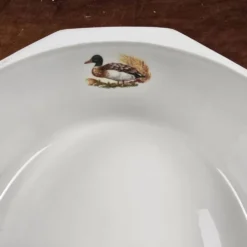 Plat ancien porcelaine à feu Sarreguemines Digoin – Décor chasse