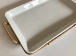 Plat Arabia Finland en faÏence et rotin 1960