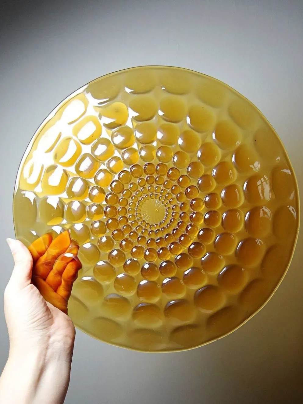 Plat "Billes" René Lalique en verre ambré, Art Déco circa 1937