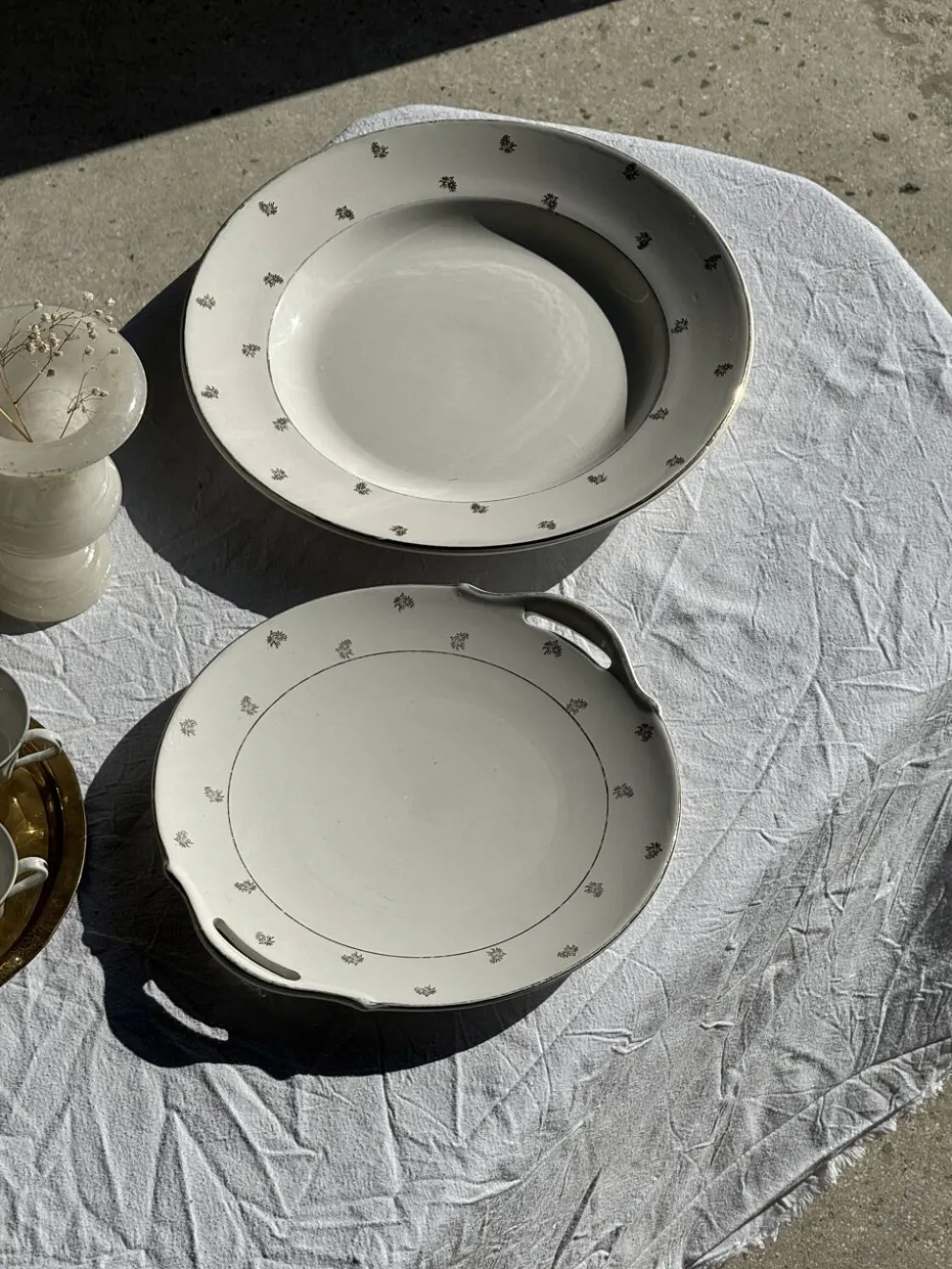 Plat circulaire modèle Nico doré Digoin Sarreguemines D30,5