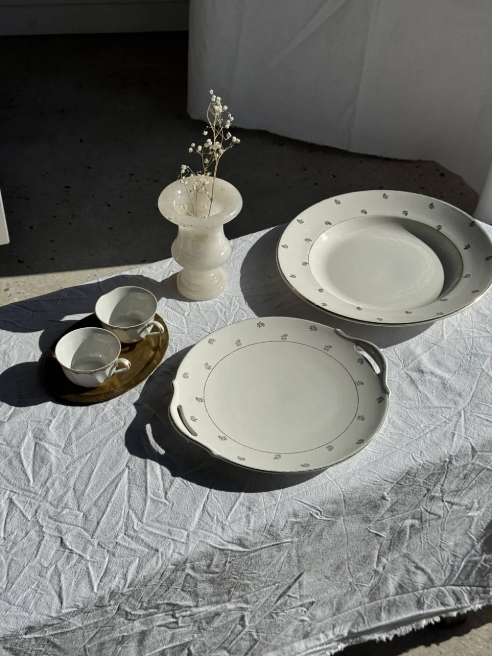 Plat circulaire modèle Nico doré Digoin Sarreguemines D30,5