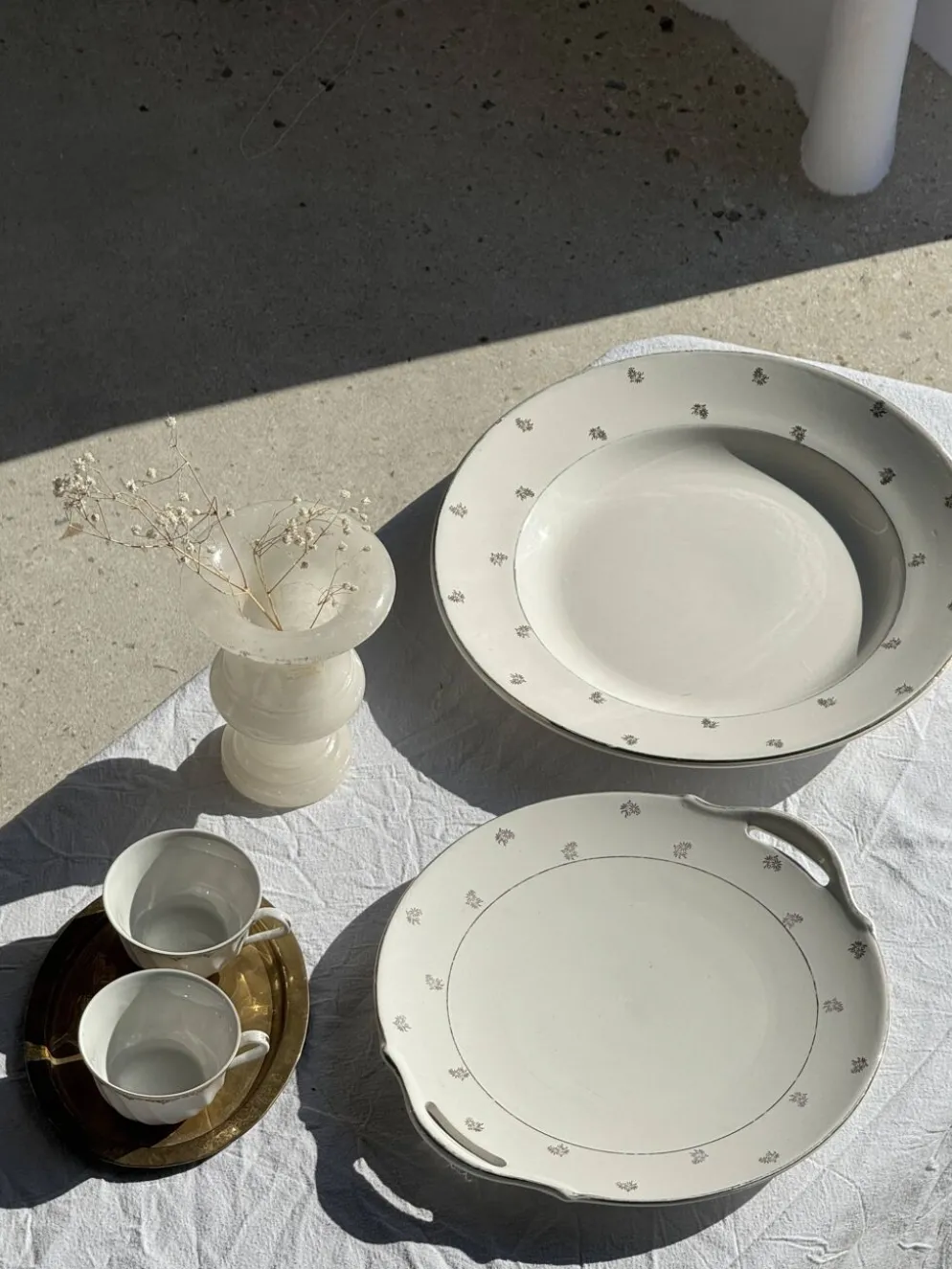 Plat circulaire modèle Nico doré Digoin Sarreguemines D30,5