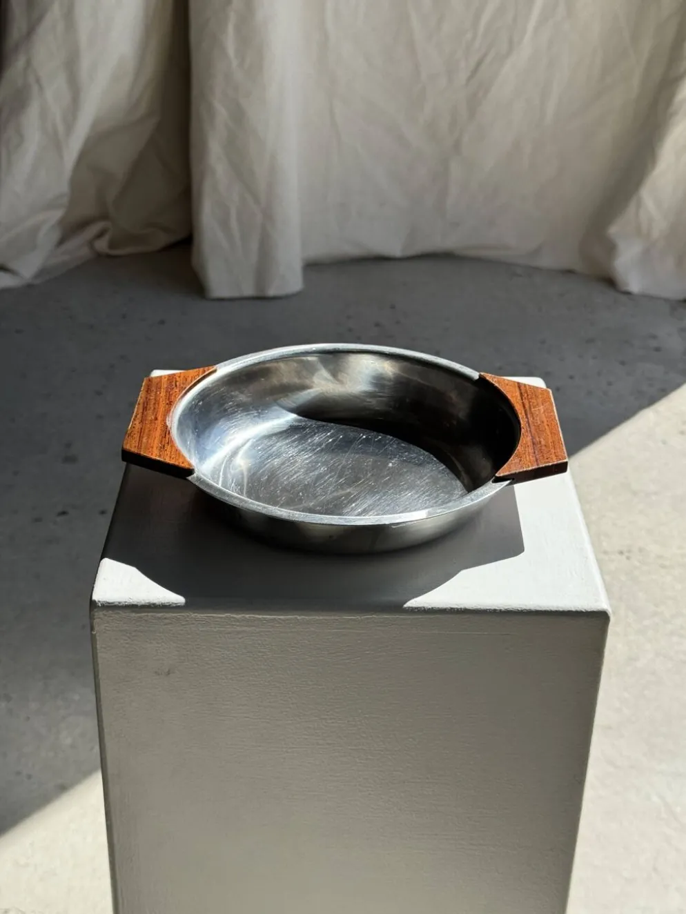 Plat creux en acier inoxydable et bois H4 D20