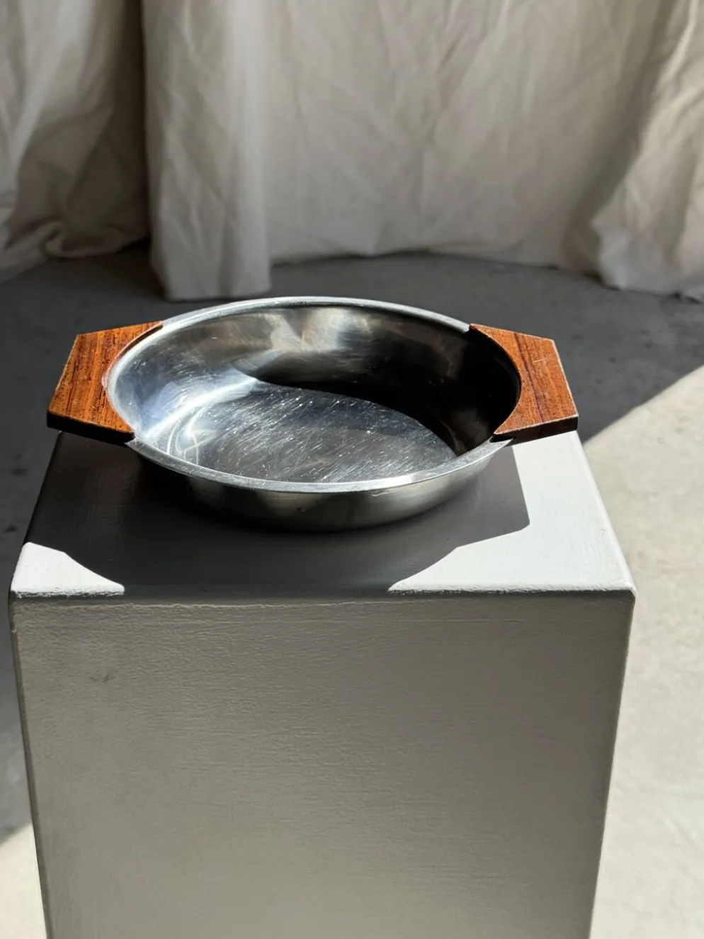 Plat creux en acier inoxydable et bois H4 D20