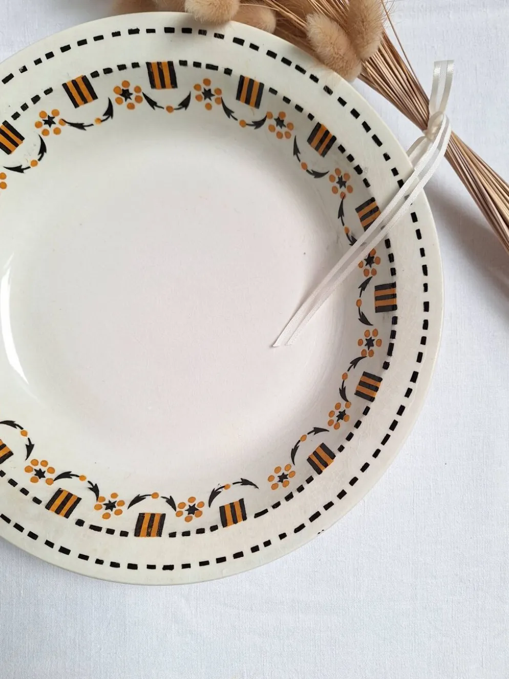 Plat creux Gien orange et noir modèle 456