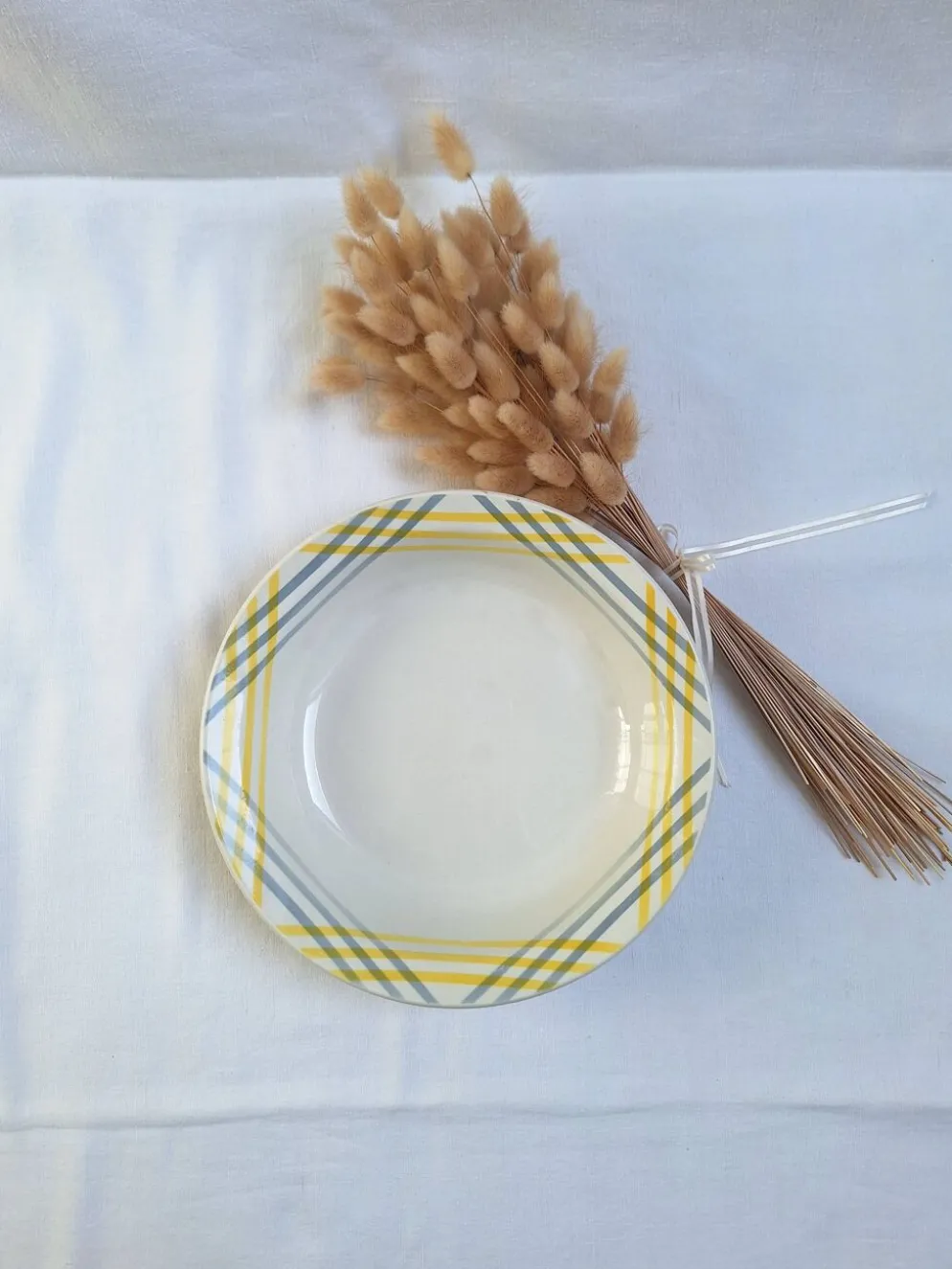 Plat creux Moulin des Loups jaune et gris