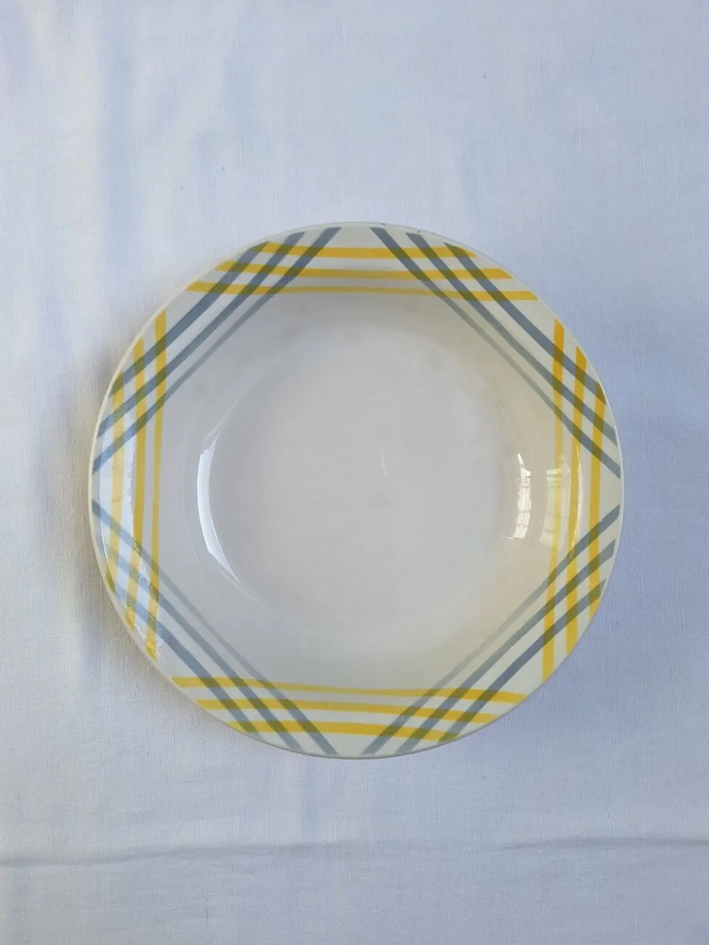 Plat creux Moulin des Loups jaune et gris