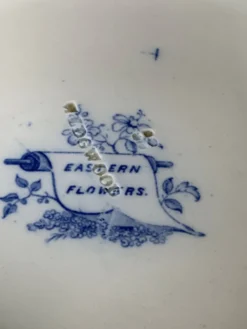 Plat creux, saladier Wedgwood