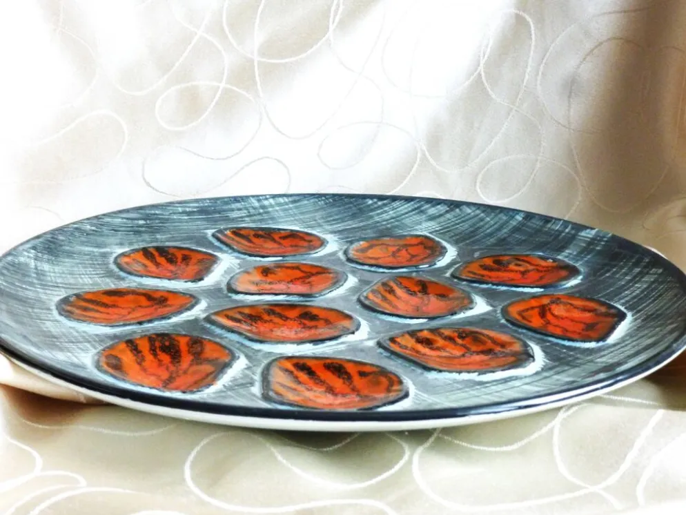 Plat de présentation à huîtres et coquillages de Pornic peint mains.