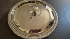 Plat de service avec son couvercle, Jean Couzon