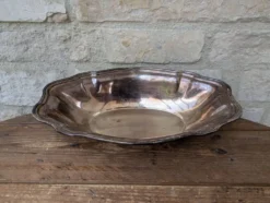 Plat de service creux / corbeille en métal argenté Ercuis 31x19cm 650g