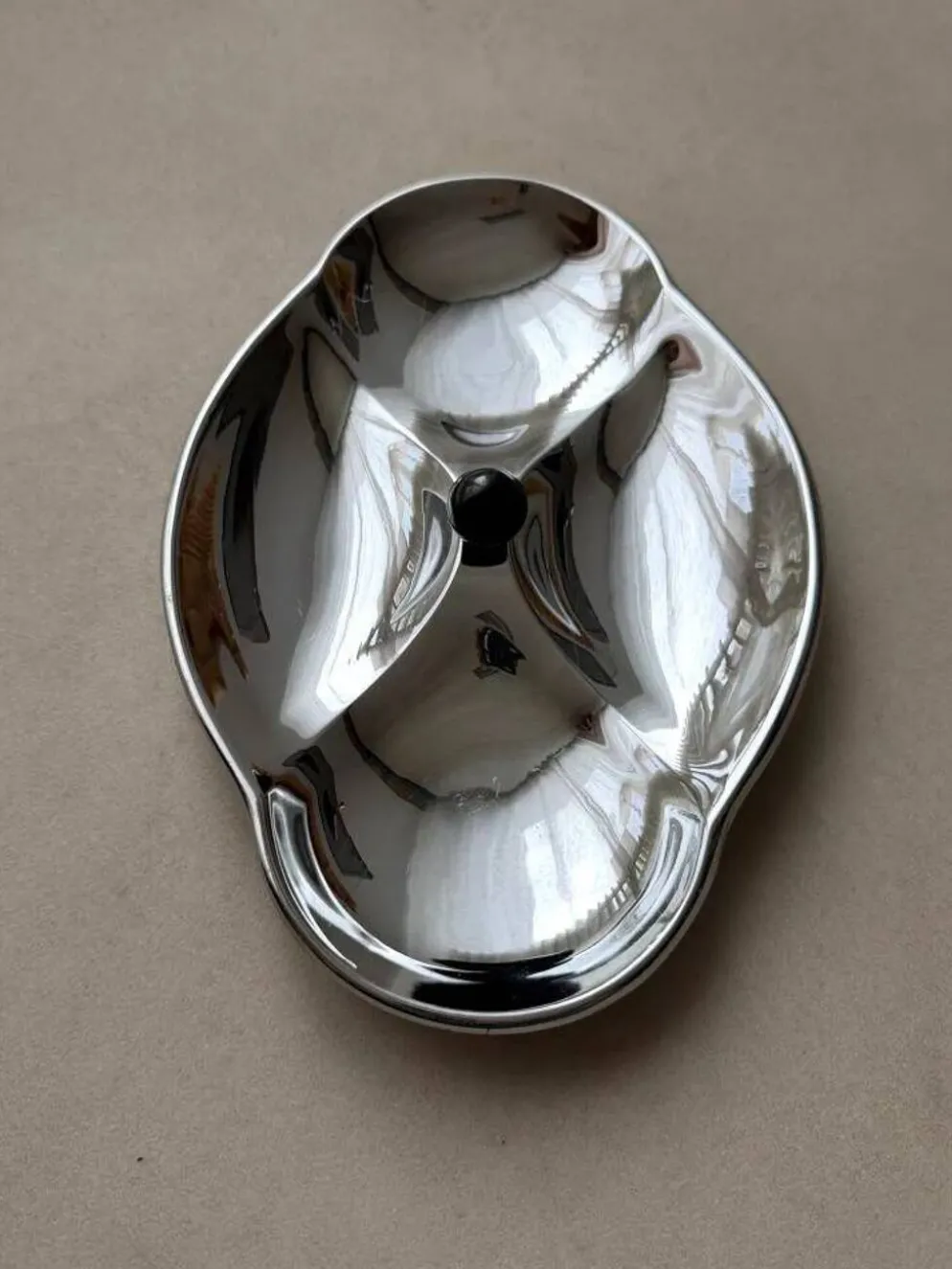 Plat de service en chrome suédois des années 1960