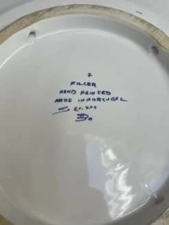 Plat de service en céramique de Coimbra peint à la main