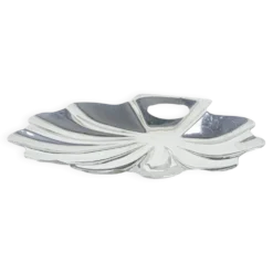 Plat de service en forme de coquillage, en acier inoxydable, design danois, années 1970, fabriqué au Danemark.