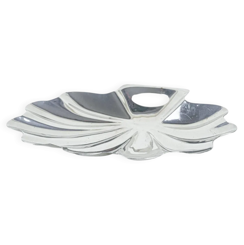 Plat de service en forme de coquillage, en acier inoxydable, design danois, années 1970, fabriqué au Danemark.