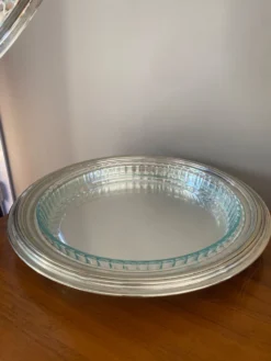 Plat de service et sa cloche en metal argenté
