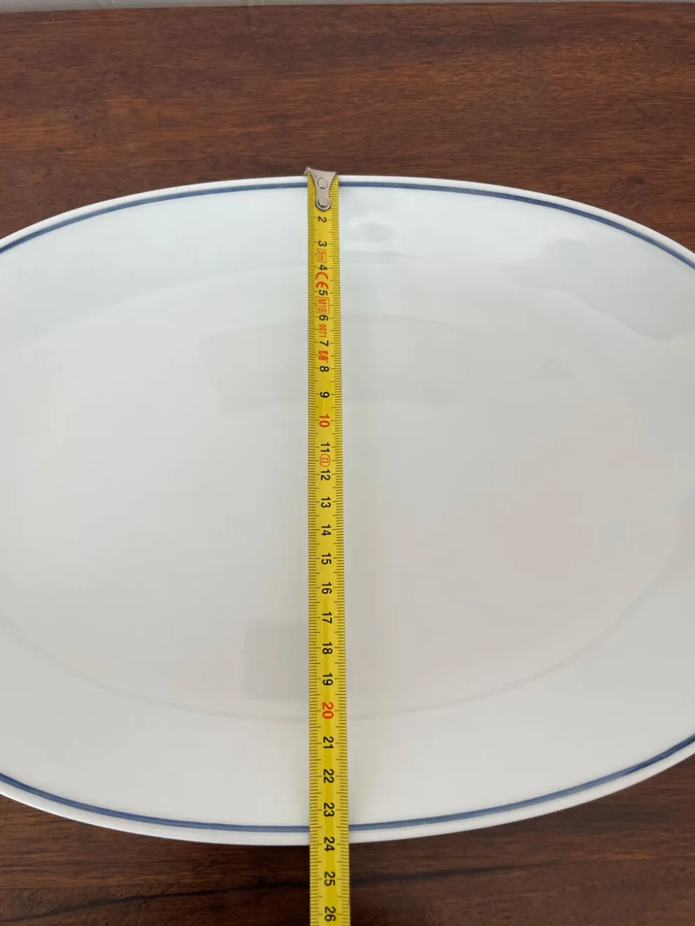 Plat de service ovale porcelaine de Paris