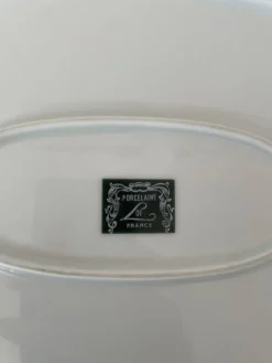 Plat de service ovale porcelaine de Paris
