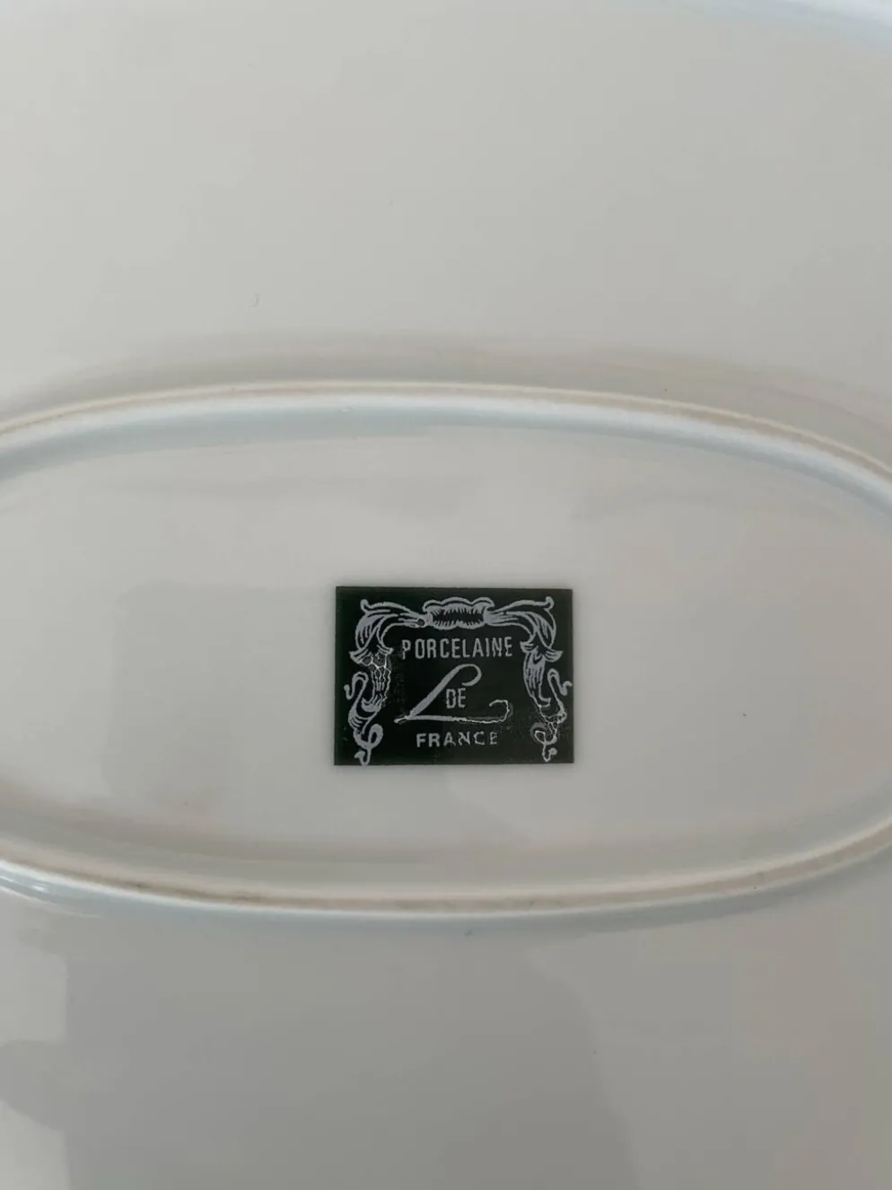Plat de service ovale porcelaine de Paris