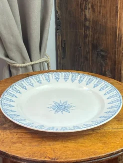 Plat de service, terre de fer, collection Annam, Gien