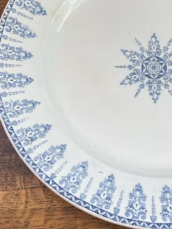 Plat de service, terre de fer, collection Annam, Gien