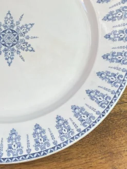 Plat de service, terre de fer, collection Annam, Gien