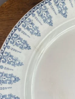 Plat de service, terre de fer, collection Annam, Gien