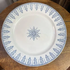 Plat de service, terre de fer, collection Annam, Gien