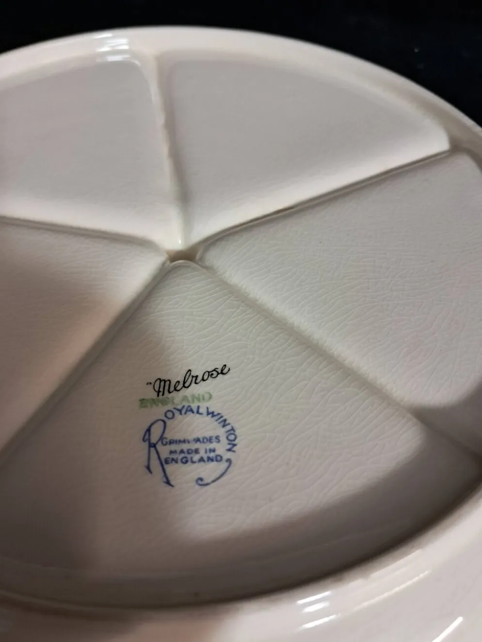 plat de service vintage avec compartiments en céramique anglais