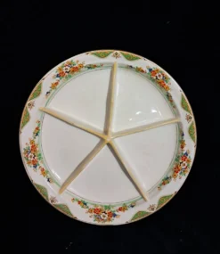plat de service vintage avec compartiments en céramique anglais