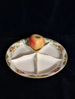 plat de service vintage avec compartiments en céramique anglais