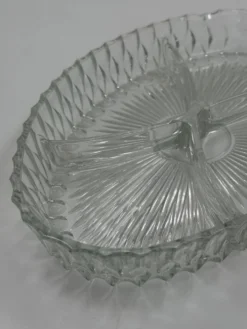 Plat de service vintage compartimenté en verre pressé
