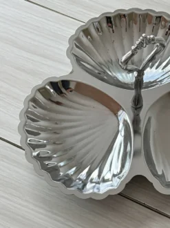 Plat de service vintage en inox brillant