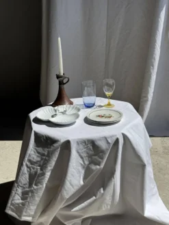 Plat de service vintage en porcelaine blanche à coquillages MP Samie D26 H4