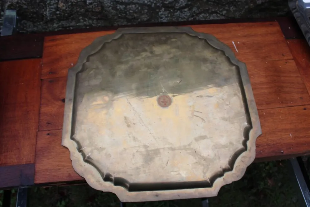 Plateau ancien en cuivre jaune – 36 cm – Made in India