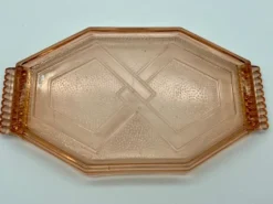 Plateau art déco en verre rose avec poignée