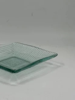 Plateau carré vintage en verre strié