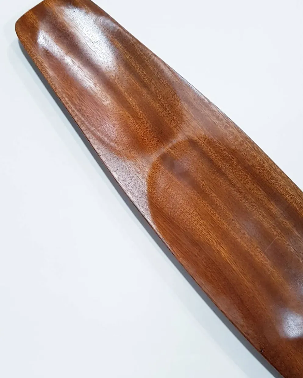 Plateau de console sculpté à la main du milieu du siècle