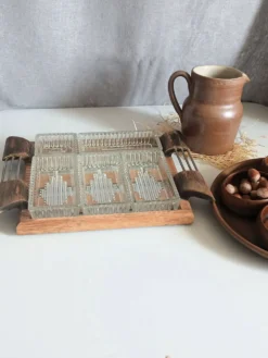 Plateau de service apéritif compartimenté en bois et verre vintage art déco