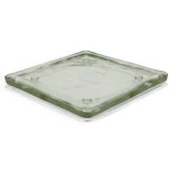 Plateau de service carré vintage en verre transparent teinté vert pâle avec pieds surélevés